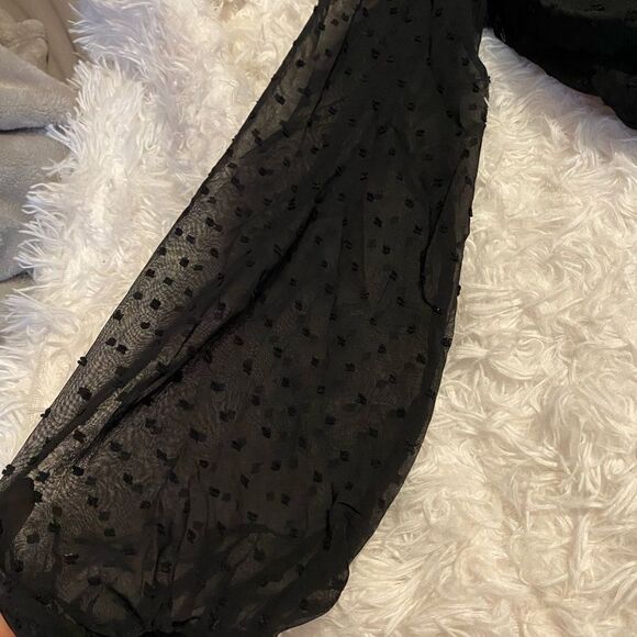XL Black Blouse With Sheer Long Sleeves - Picture 4 of 7